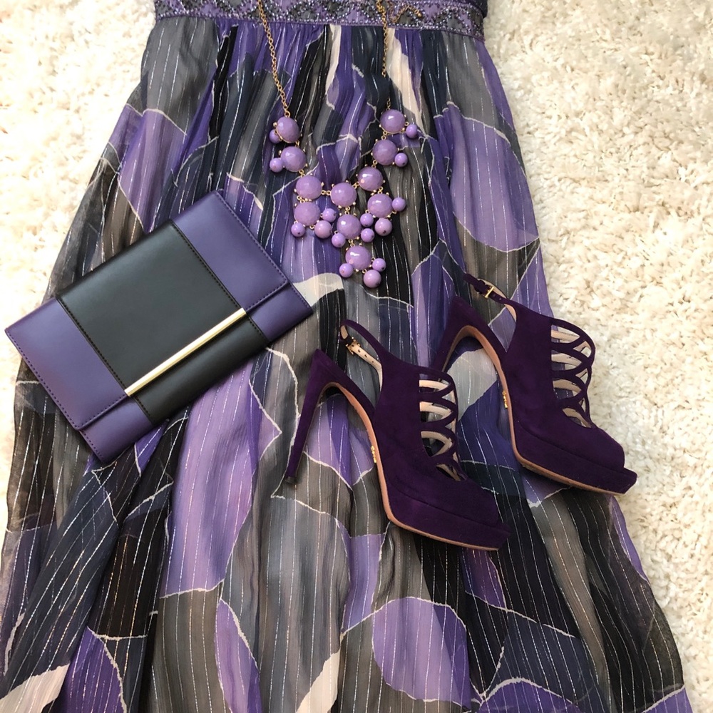 BCBGMAXAZRIA long dress sz.6 .